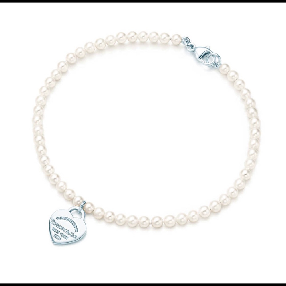 Tiffany’s Pearl Bracelet